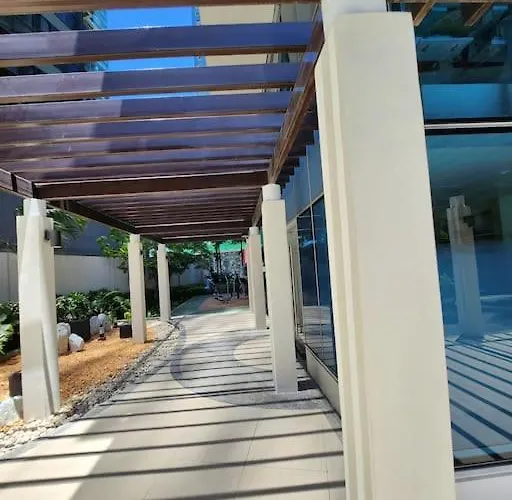 Luxestaysmnl Coastal Chic Netflx 380mbps Pool Bgc Apartamento