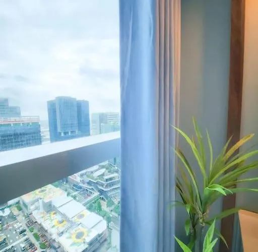 Apartamento Luxestaysmnl Coastal Chic Netflx 380mbps Pool Bgc *