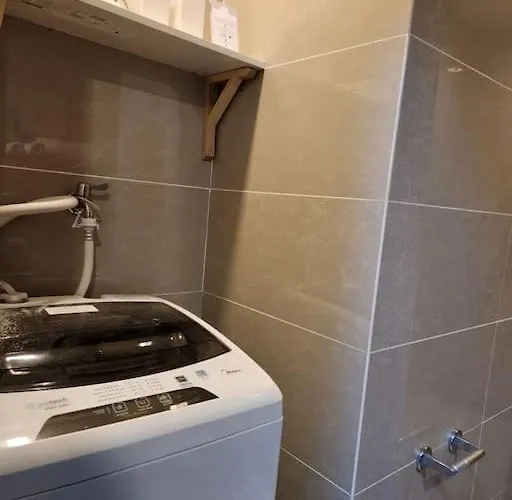 Luxestaysmnl Coastal Chic Netflx 380mbps Pool Bgc * Manila