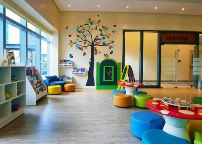 Apartamento Luxestaysmnl Coastal Chic Netflx 380mbps Pool Bgc