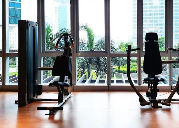 Luxestaysmnl Coastal Chic Netflx 380mbps Pool Bgc Manila